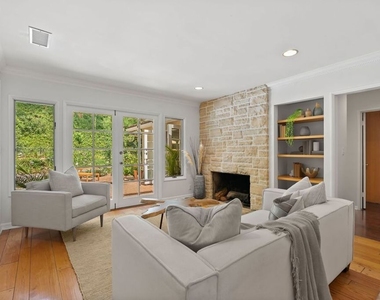 1401 Jonesboro Drive - Photo Thumbnail 14