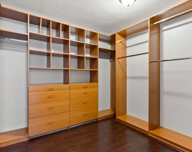 1401 Jonesboro Drive - Photo Thumbnail 17