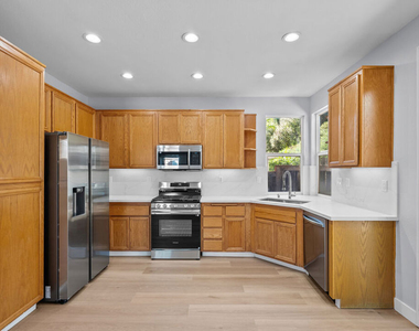 30311 Ashfield Court - Photo Thumbnail 9