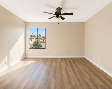 2425 Cranston - Photo Thumbnail 4