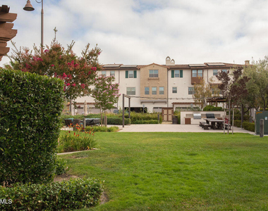 211 Westpark Court - Photo Thumbnail 19