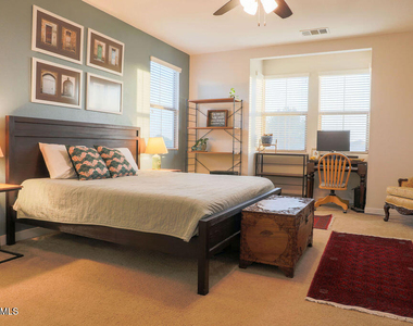 211 Westpark Court - Photo Thumbnail 9