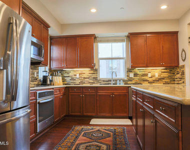 211 Westpark Court - Photo Thumbnail 5