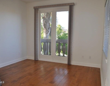 1596 Blue Canyon Street - Photo Thumbnail 20