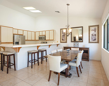 76915 Scimitar Way - Photo Thumbnail 6