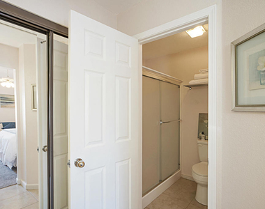 76915 Scimitar Way - Photo Thumbnail 17