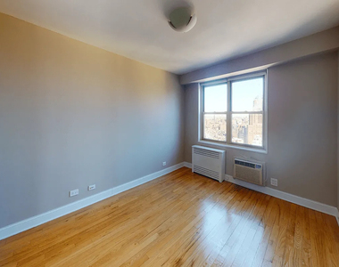 80 North Moore Street - Photo Thumbnail 3