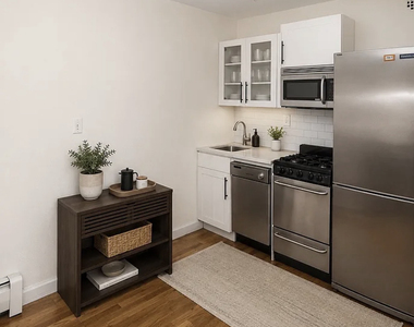 322 West 14th Street - Photo Thumbnail 3