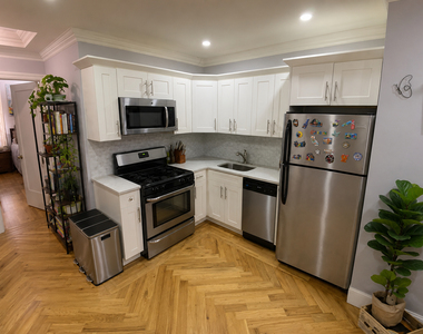 1100 Jefferson Avenue - Photo Thumbnail 3