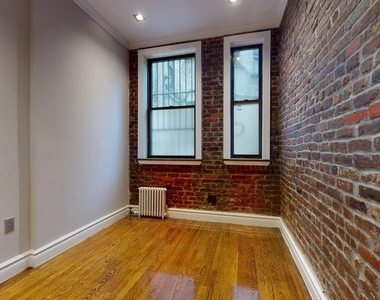 East 13th Street - Photo Thumbnail 2