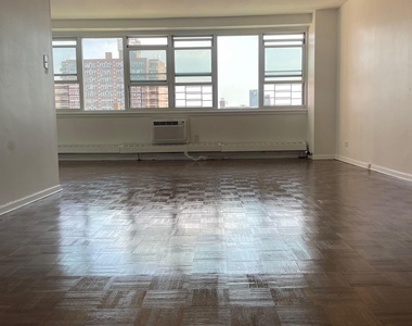 16420 Highland Avenue - Photo Thumbnail 10