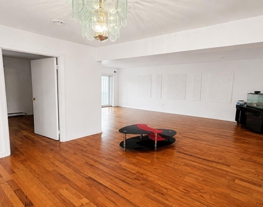 4335 223rd Street - Photo Thumbnail 20