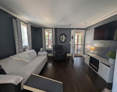 24 Madison Avenue - Photo Thumbnail 2