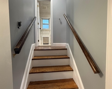6 Gateway Street - Photo Thumbnail 14