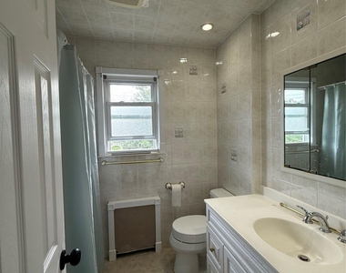 6 Gateway Street - Photo Thumbnail 8