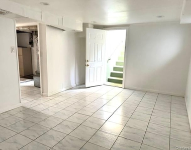 410 Herricks Road - Photo Thumbnail 12