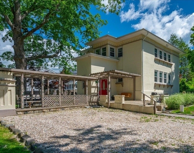 116 Soundview Avenue - Photo Thumbnail 2
