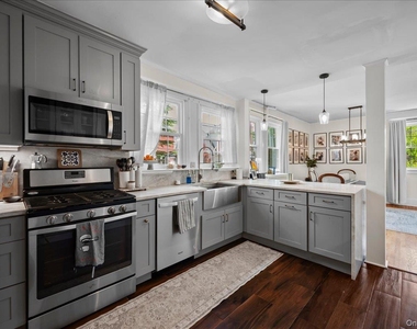 116 Soundview Avenue - Photo Thumbnail 19