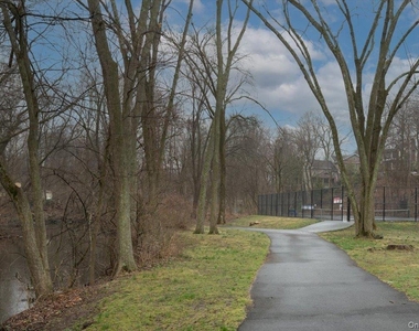 116 Soundview Avenue - Photo Thumbnail 36