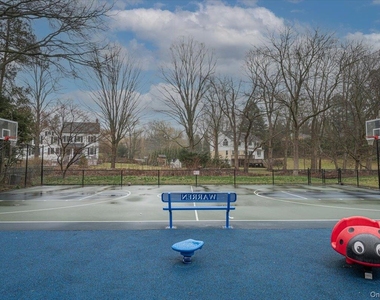 116 Soundview Avenue - Photo Thumbnail 33