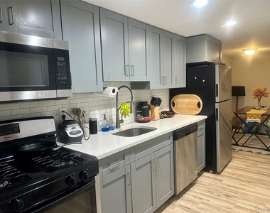 372 Verplanck Avenue - Photo Thumbnail 2