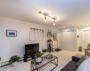 680 W Beech Street - Photo Thumbnail 6