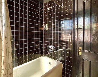 6378 Mill Street - Photo Thumbnail 14