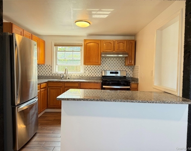 270 Gainsborg Avenue E - Photo Thumbnail 2