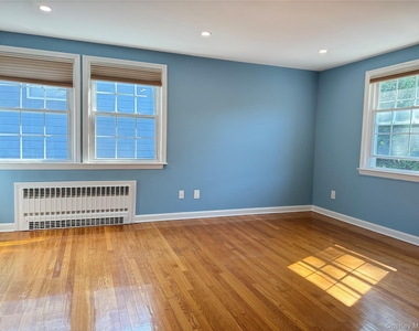 270 Gainsborg Avenue E - Photo Thumbnail 5