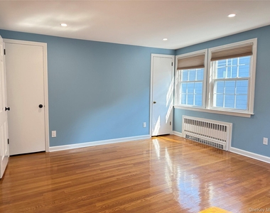 270 Gainsborg Avenue E - Photo Thumbnail 6