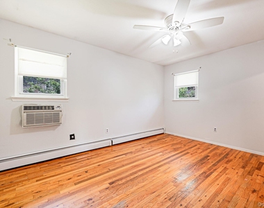71 Pinewood Drive - Photo Thumbnail 10