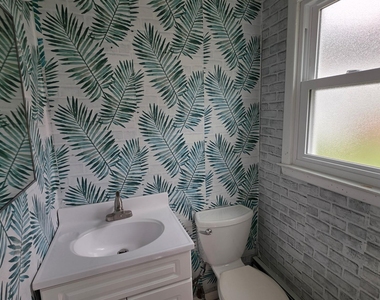 28 Roundhill Drive - Photo Thumbnail 6