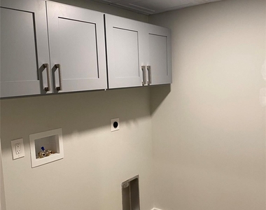 530 N Main Street - Photo Thumbnail 7