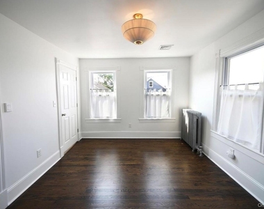 14 S Cedar Street - Photo Thumbnail 11