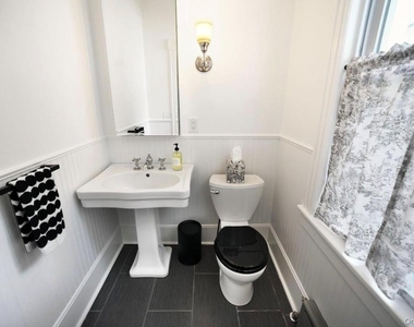 14 S Cedar Street - Photo Thumbnail 12
