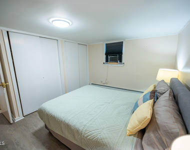 2209 15th Street - Photo Thumbnail 6