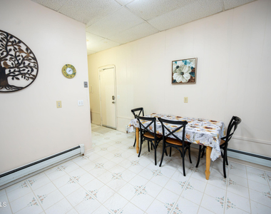 2209 15th Street - Photo Thumbnail 3