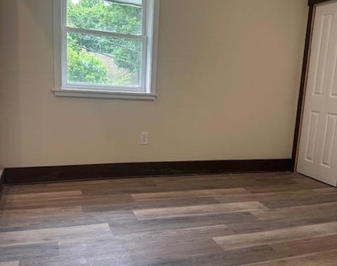 238 8th Street - Photo Thumbnail 6