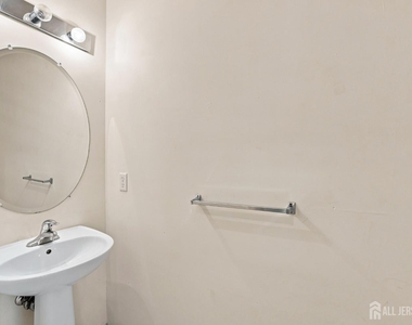 315 Birch Court - Photo Thumbnail 11