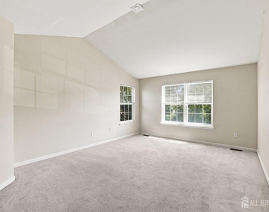 315 Birch Court - Photo Thumbnail 16