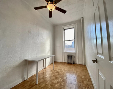 253 Nassau Avenue - Photo Thumbnail 6
