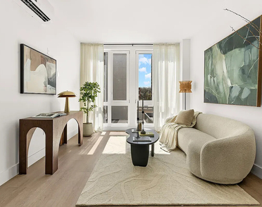 4-34 26th Avenue - Photo Thumbnail 3