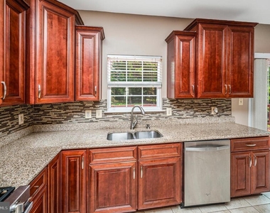 11 Ashley Court - Photo Thumbnail 13