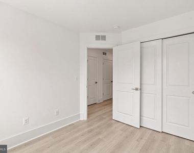 9207 Forkleaf Oak Dr - Photo Thumbnail 37