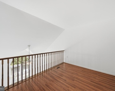 46733 Woodmint Terrace - Photo Thumbnail 24