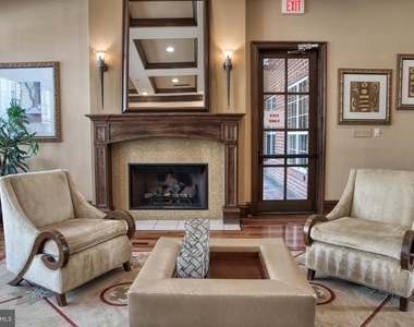 12901 Centre Park Circle - Photo Thumbnail 24