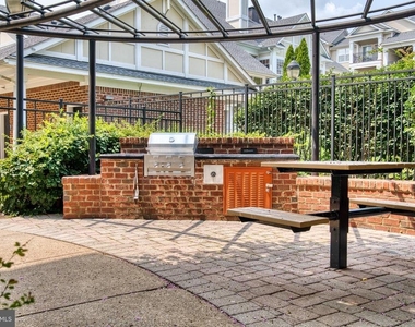 12901 Centre Park Circle - Photo Thumbnail 21