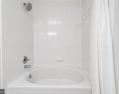 12901 Centre Park Circle - Photo Thumbnail 14