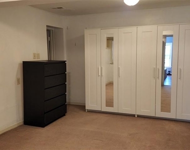 736 Ridge Drive - Photo Thumbnail 4