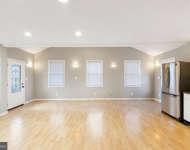 6341 Dogwood Place - Photo Thumbnail 15